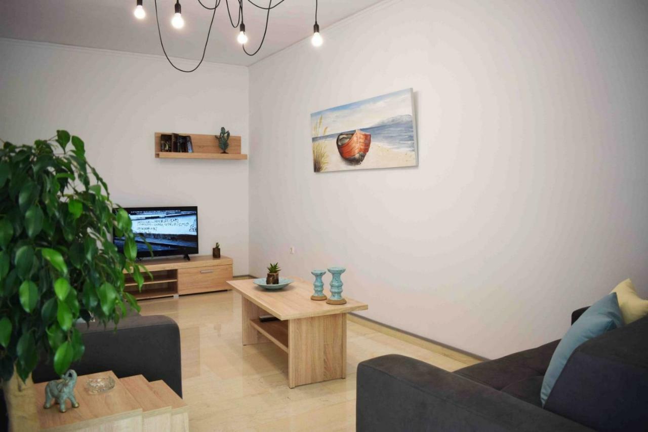 Angella House Daire Resmo Dış mekan fotoğraf