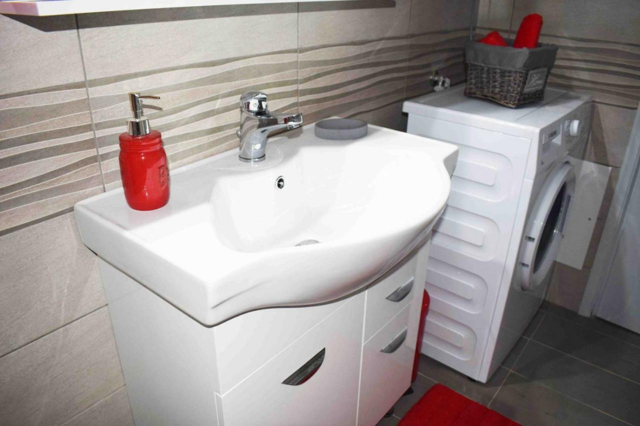 Angella House Daire Resmo Dış mekan fotoğraf